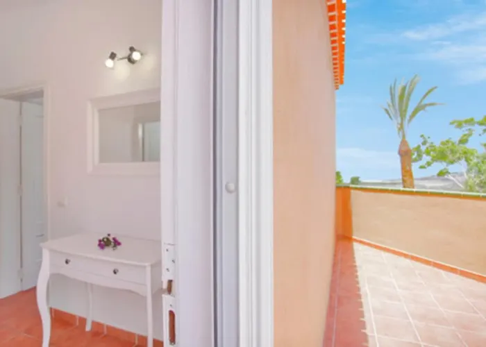 Corcos Con Piscina By Paramount Holidays Santa Cruz de Tenerife