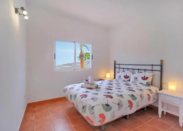 Corcos Con Piscina By Paramount Holidays * Santa Cruz de Tenerife