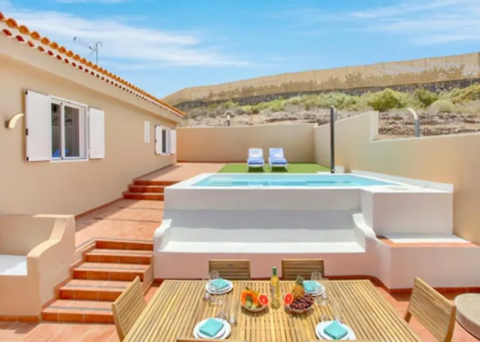 Corcos Con Piscina By Paramount Holidays شقة *